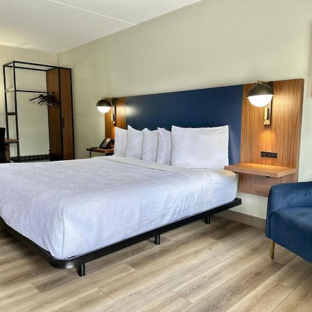 La Quinta Inn By Wyndham Huntsville Research Park מראה חיצוני תמונה