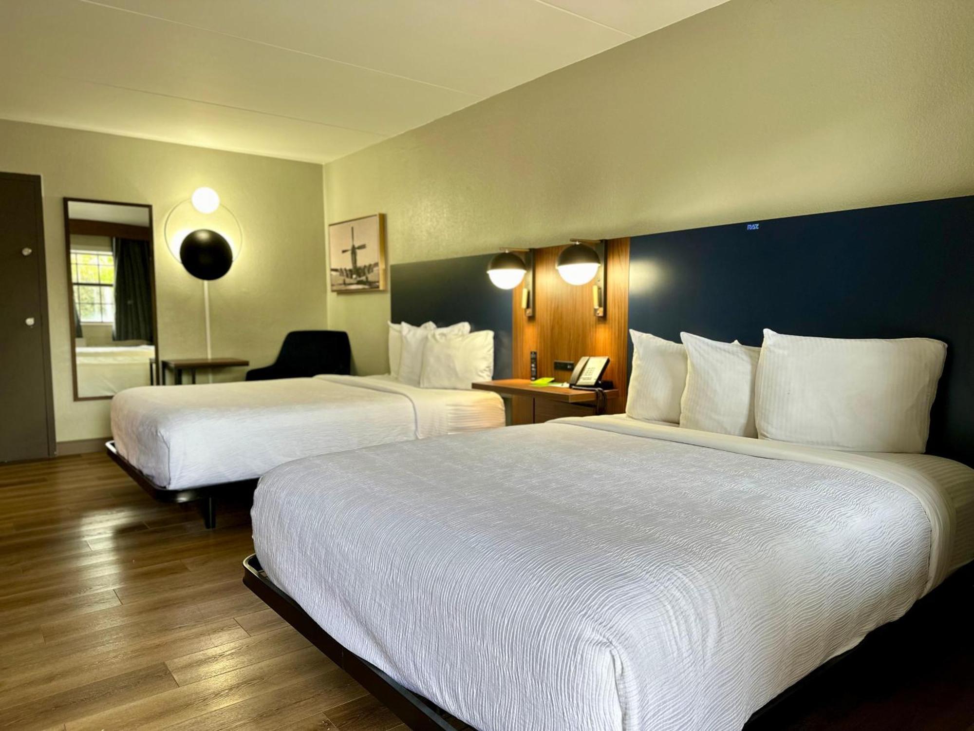 La Quinta Inn By Wyndham Huntsville Research Park מראה חיצוני תמונה