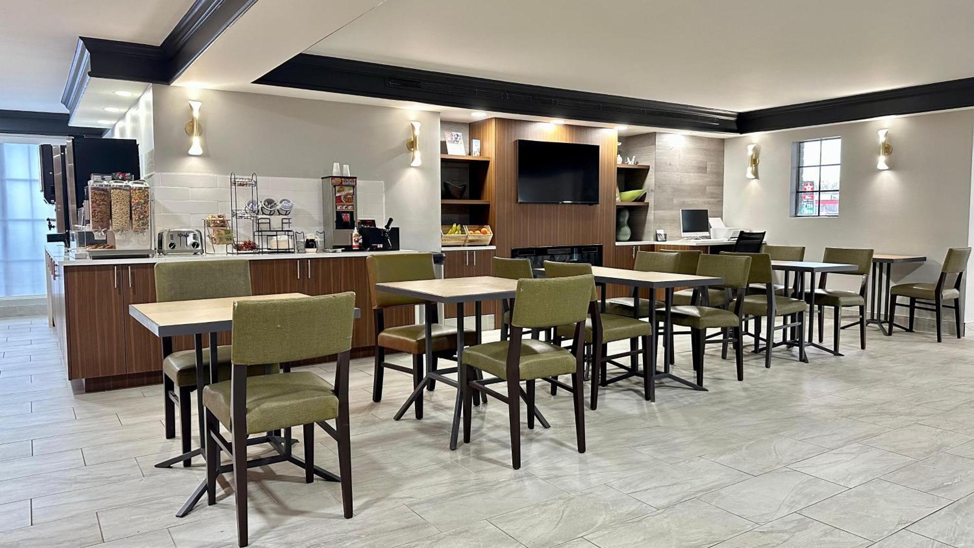 La Quinta Inn By Wyndham Huntsville Research Park מראה חיצוני תמונה